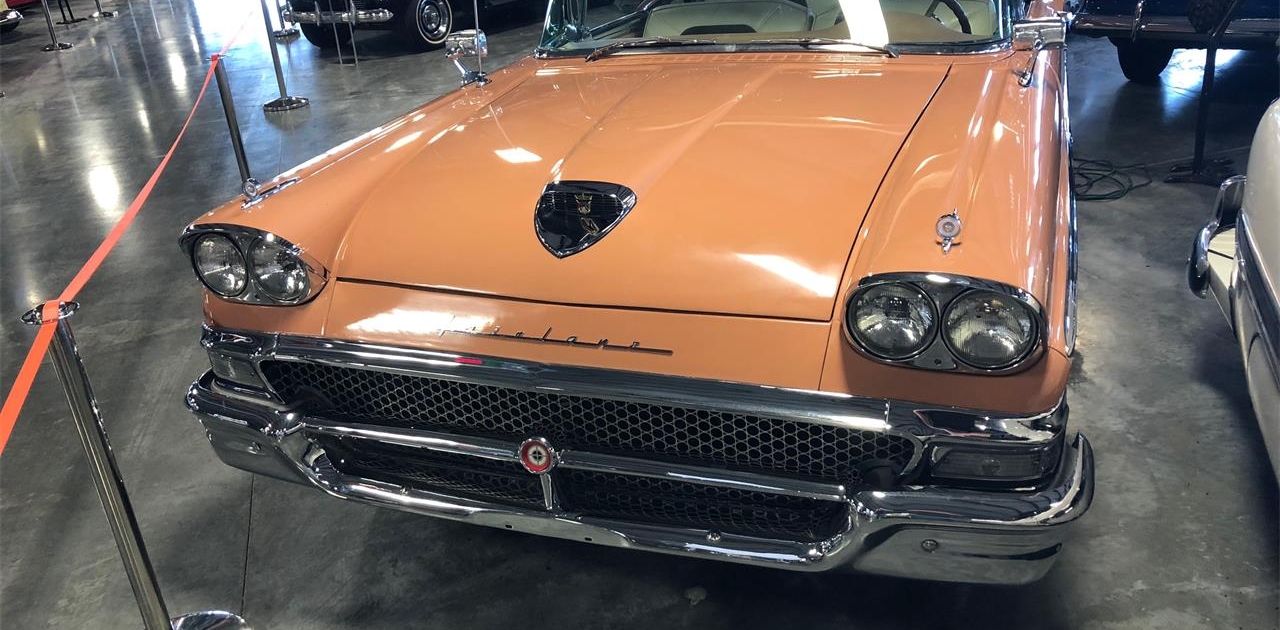 1958 Ford Skyliner