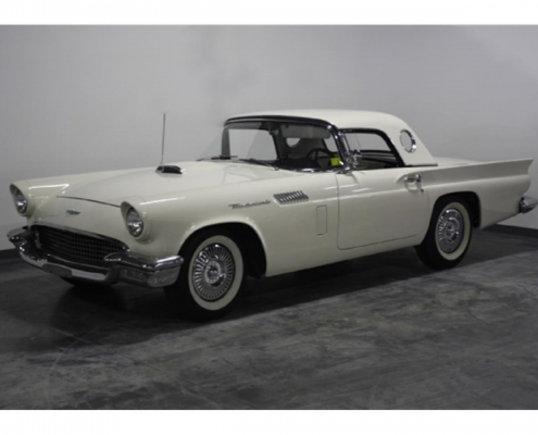 1957 Ford Thunderbird